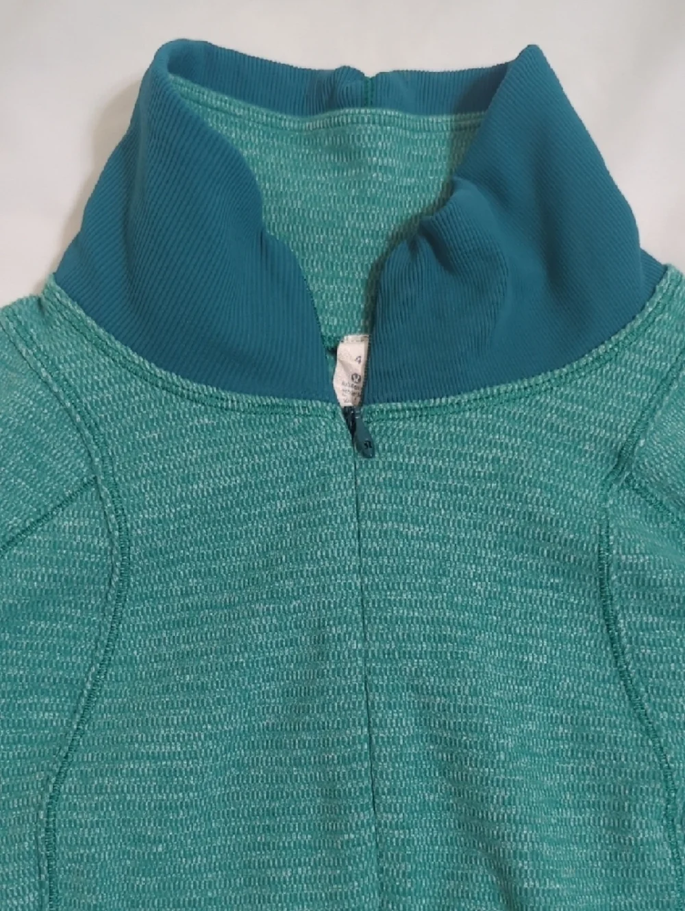 Lululemon Runderful 1/2 Zip, Color Mini Check Pique Hunter Green Size 4